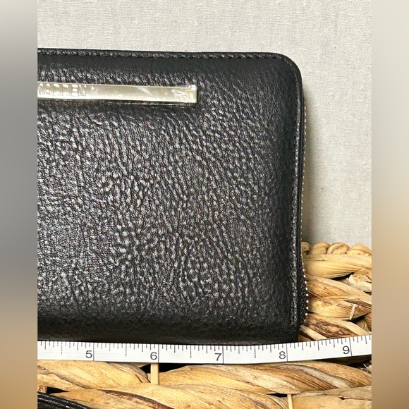 Steve Madden Zip Around Wallet Wrislet Black - Picture 11 of 12